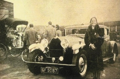 Lot 1930 Bugatti Type 46 Weymann Coach