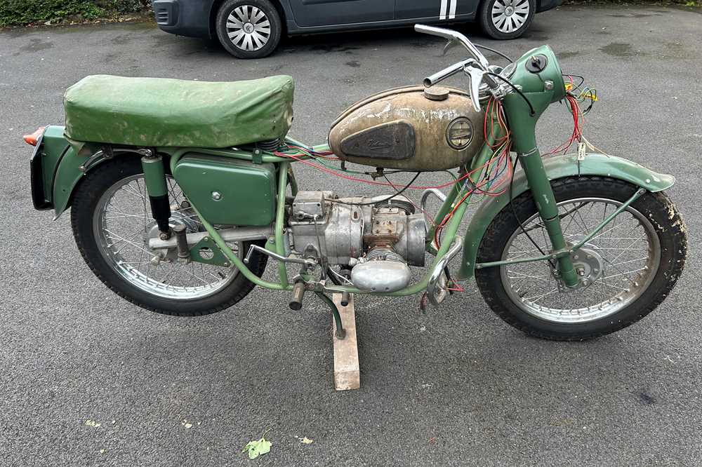 Lot 415 - 1958 Velocette Valiant