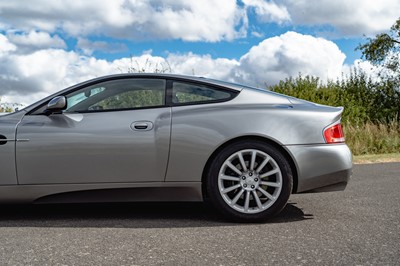 Lot 2001 Aston Martin Vanquish