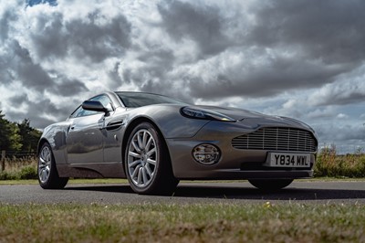 Lot 2001 Aston Martin Vanquish