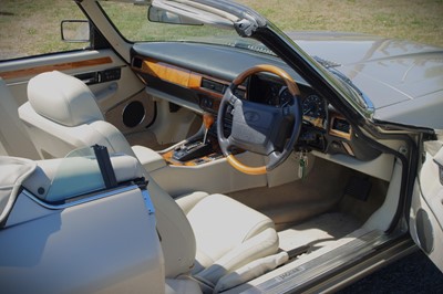 Lot 32 - 1996 Jaguar XJ-S 4.0 Celebration Convertible