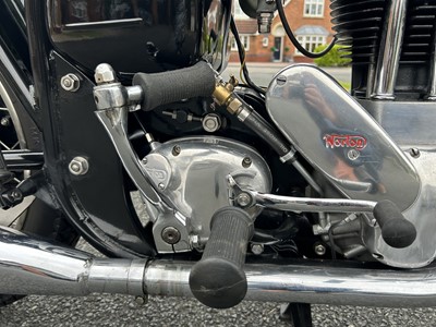 Lot 275 - 1960 Norton ES2