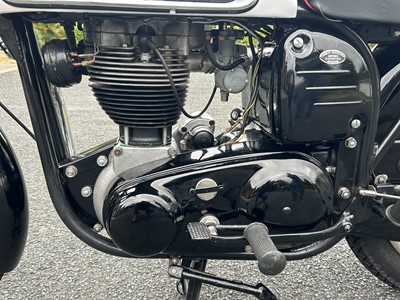 Lot 275 - 1960 Norton ES2