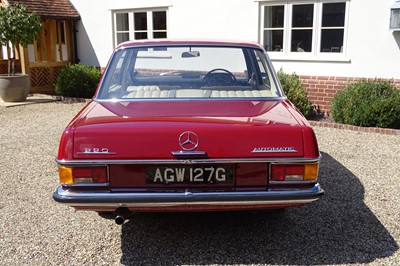 Lot 64 - 1969 Mercedes-Benz 220 Saloon