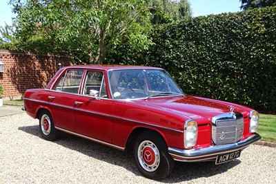 Lot 64 - 1969 Mercedes-Benz 220 Saloon