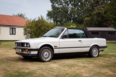 Lot 74 - 1988 BMW 320i Convertible