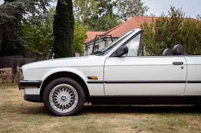 Lot 74 - 1988 BMW 320i Convertible