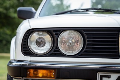 Lot 74 - 1988 BMW 320i Convertible