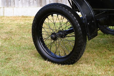 Lot 100 - 1902 Oldsmobile Model R 'Curved Dash' 4½HP Runabout