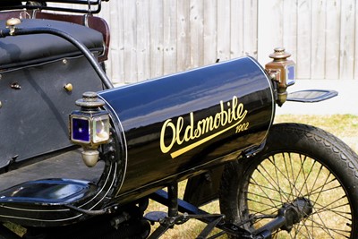 Lot 100 - 1902 Oldsmobile Model R 'Curved Dash' 4½HP Runabout