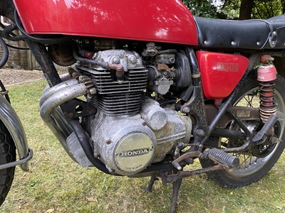 Lot 242 - 1976 Honda 400/4F