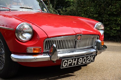 Lot 1971 MG B Roadster