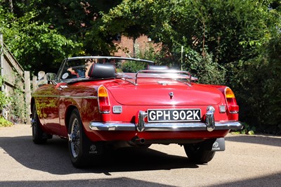 Lot 1971 MG B Roadster