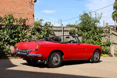 Lot 1971 MG B Roadster