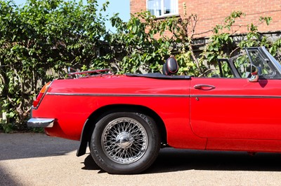 Lot 1971 MG B Roadster