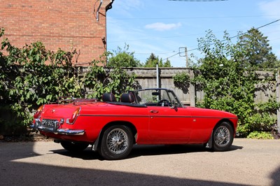 Lot 1971 MG B Roadster