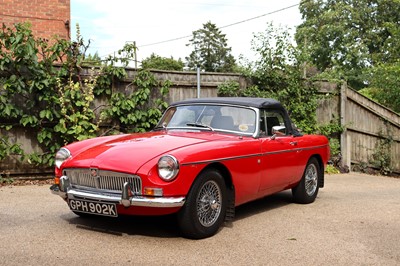 Lot 1971 MG B Roadster