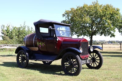 Lot 35 - 1925 Ford Model T Pickup Tourer