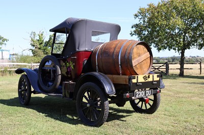 Lot 35 - 1925 Ford Model T Pickup Tourer