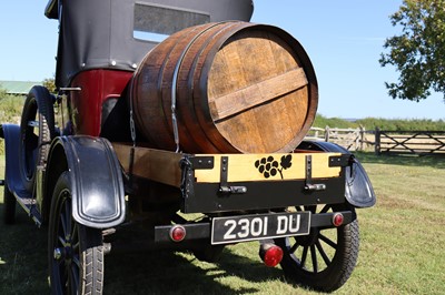 Lot 35 - 1925 Ford Model T Pickup Tourer