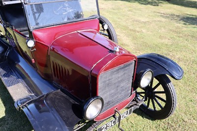 Lot 35 - 1925 Ford Model T Pickup Tourer