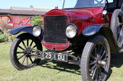 Lot 35 - 1925 Ford Model T Pickup Tourer