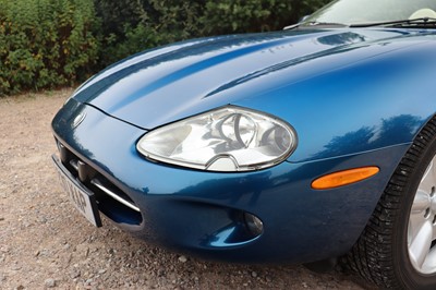 Lot 1997 Jaguar XK8 Convertible