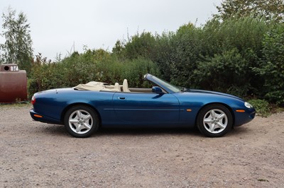 Lot 1997 Jaguar XK8 Convertible