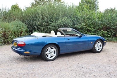 Lot 1997 Jaguar XK8 Convertible