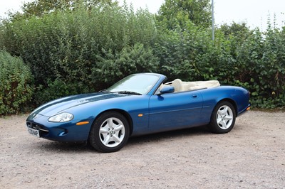 Lot 1997 Jaguar XK8 Convertible