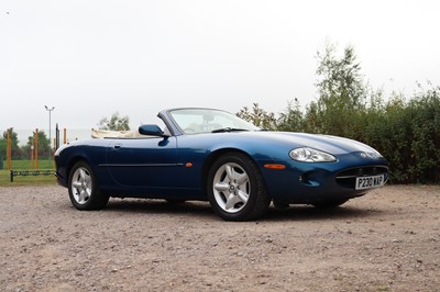 Lot 1997 Jaguar XK8 Convertible