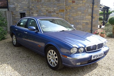 Lot 73 - 2004 Jaguar XJ6 V6