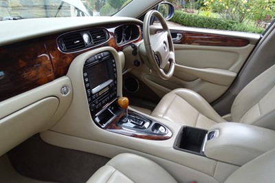 Lot 2004 Jaguar XJ6 V6