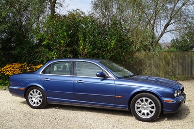 Lot 2004 Jaguar XJ6 V6