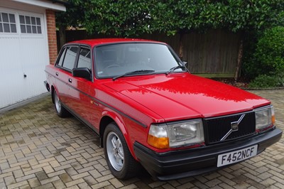 Lot 29 - 1988 Volvo 240 GLT Saloon