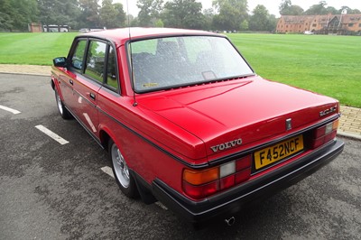 Lot 29 - 1988 Volvo 240 GLT Saloon