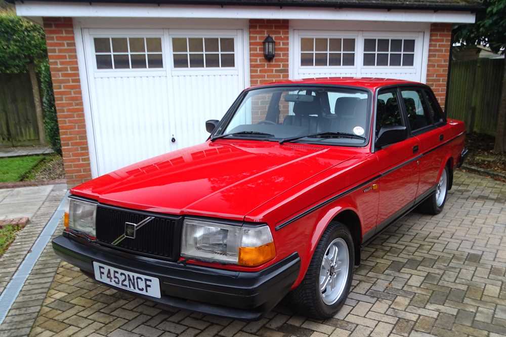 Lot 29 - 1988 Volvo 240 GLT Saloon