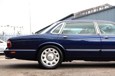 Lot 142 - 2000 Daimler Super V8