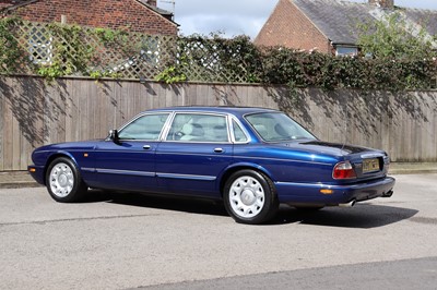 Lot 142 - 2000 Daimler Super V8