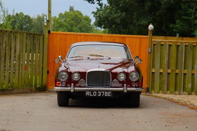 Lot 1967 Jaguar Mark X 4.2