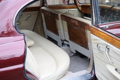 Lot 1967 Jaguar Mark X 4.2