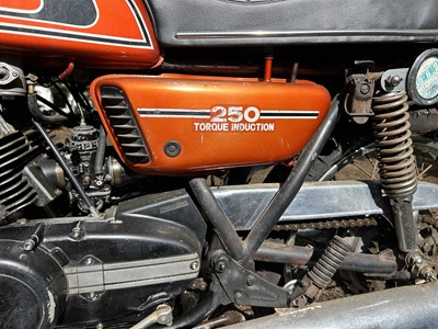 Lot 401 - 1975 Yamaha RD 250