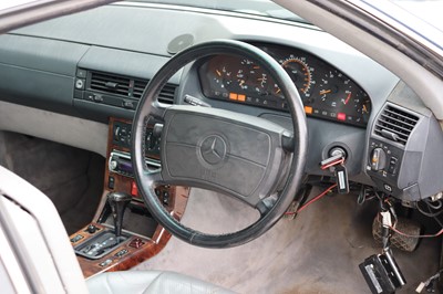 Lot 93 - 1990 Mercedes-Benz 500SL-32