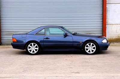 Lot 93 - 1990 Mercedes-Benz 500SL-32