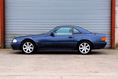 Lot 93 - 1990 Mercedes-Benz 500SL-32