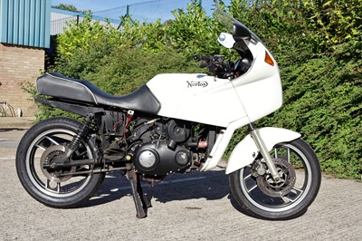 Lot 1990 Norton Commander