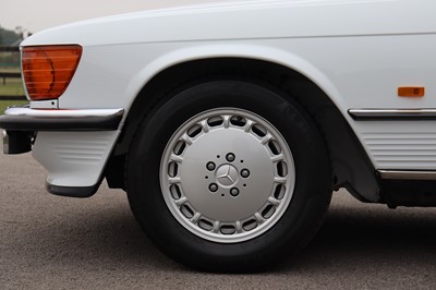 Lot 87 - 1988 Mercedes-Benz 300 SL