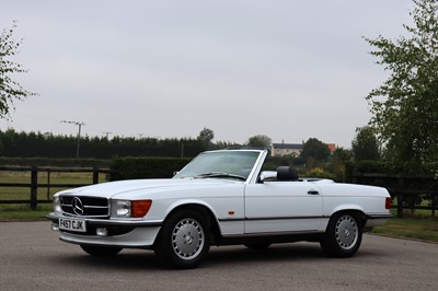 Lot 87 - 1988 Mercedes-Benz 300 SL