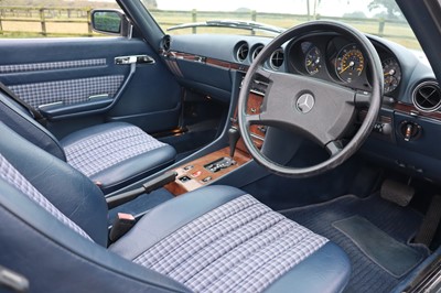 Lot 87 - 1988 Mercedes-Benz 300 SL