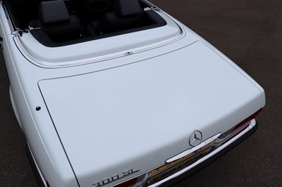 Lot 87 - 1988 Mercedes-Benz 300 SL